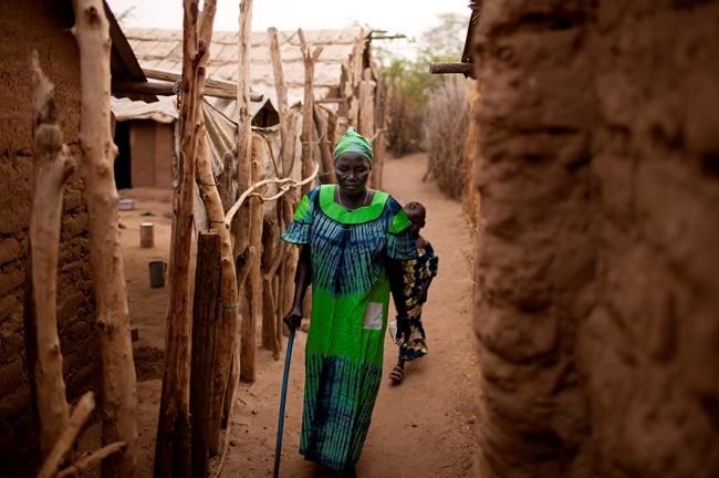 UN refugee agency cites 5 for fraud, threats at Kenya camp | iNFOnews.ca UN refugee agency cites 5 for fraud, threats at Kenya camp | iNFOnews.ca