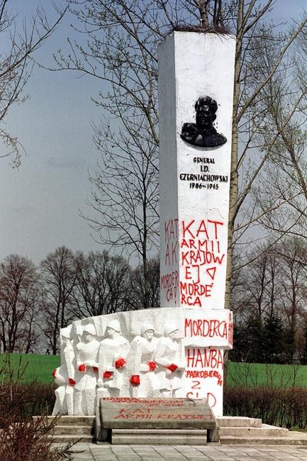 Former Red Army base to house Poland's Soviet-era monuments | iNFOnews.ca Former Red Army base to house Poland's Soviet-era monuments | iNFOnews.ca