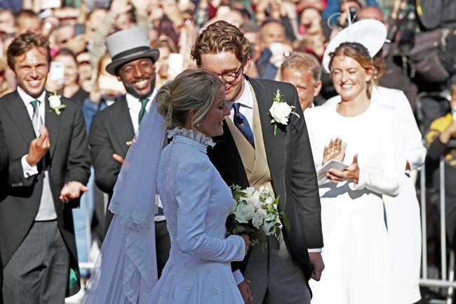 Ellie Goulding weds art dealer boyfriend in lavish ceremony | iNFOnews.ca