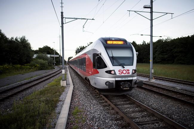 Swiss police report stabbings, fire on train; suspect held | iNFOnews.ca