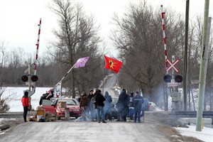 Via Rail says First Nations blockade affecting Toronto, Ottawa, Montreal line | iNFOnews.ca CP27644797