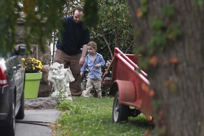 Ex hostage Joshua Boyle explains why he had kids in captivity | iNFOnews.ca Ex hostage Joshua Boyle explains why he had kids in captivity | iNFOnews.ca