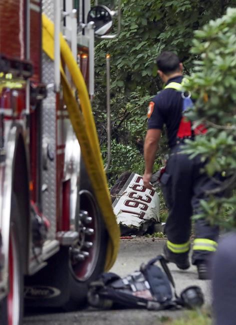 Husband and wife killed after plane crashes in Boston suburb | iNFOnews.ca