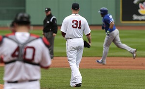 Buehrle gets major league-best 8th win, Cabrera, Bautista homer as Blue Jays beat Red Sox 7-2 | iNFOnews.ca CP28472132
