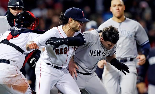 Yankees, Red Sox fight at Fenway after New York player hit | iNFOnews.ca