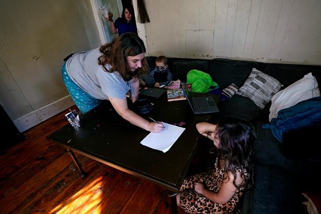 In video classes teachers parse clues to student wellbeing | iNFOnews.ca