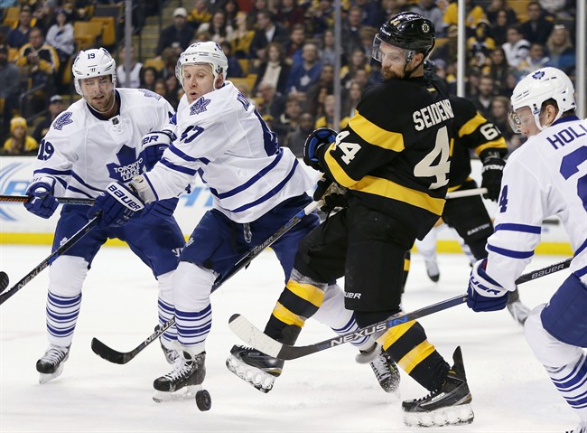 Marchand's last-minute goal lifts Bruins past Leaf | iNFOnews.ca CP36041783