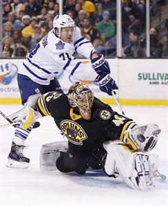Nazem Kadri gives Maple Leafs win in shootout; 4-3 over Bruins | iNFOnews.ca
