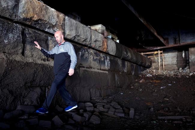 Man journeys from living under a bridge to Boston Marathon | iNFOnews.ca