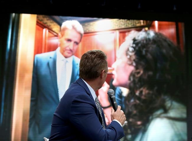 Flake vows to vote 'no' if Supreme Court nominee lied | iNFOnews.ca