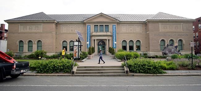 Judge gives green light to contentious museum art sale | iNFOnews.ca CP1162434269
