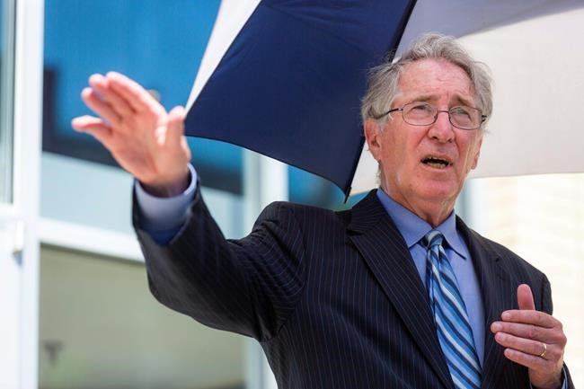 Field hospital suspends admissions; New COVID-19 cases fall | iNFOnews.ca CP281876495