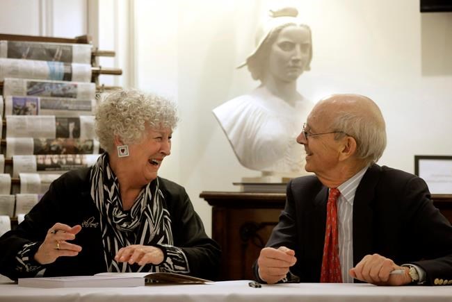 Supreme Court Justice Breyer talks art - in French | iNFOnews.ca