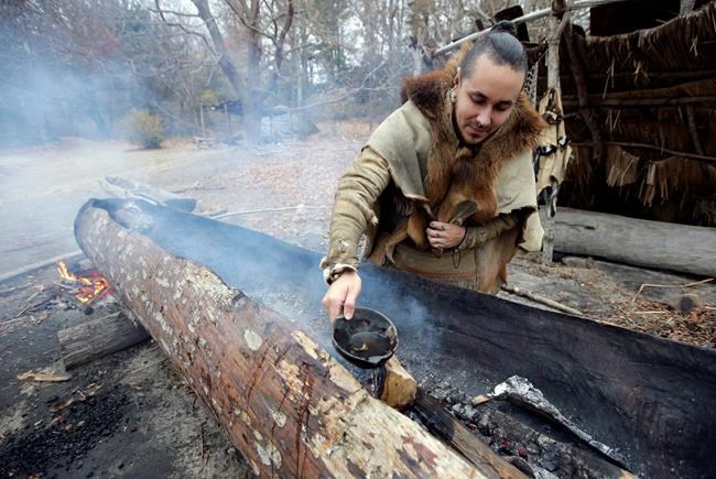 Native Americans mark Thanksgiving with day of mourning | iNFOnews.ca CP396409655
