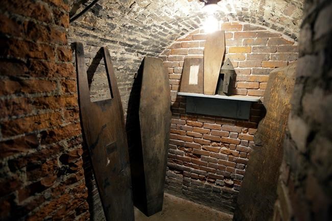 US, British war dead honoured at site where Revolution began | iNFOnews.ca US, British war dead honoured at site where Revolution began | iNFOnews.ca