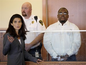 Aaron Hernandez associate pleads not guilty to murder charge in death of semi-pro player | iNFOnews.ca CP28384069