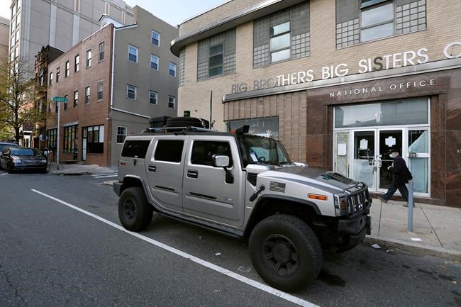 Armed men arrested near Philadelphia vote counting location | iNFOnews.ca