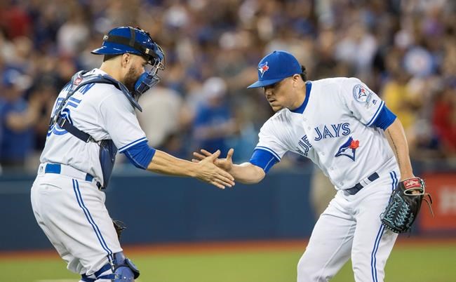 More Than Just Gloves: Pillar, Barney lead Blue Jays past Yankees 4-1 | iNFOnews.ca More Than Just Gloves: Pillar, Barney lead Blue Jays past Yankees 4-1 | iNFOnews.ca