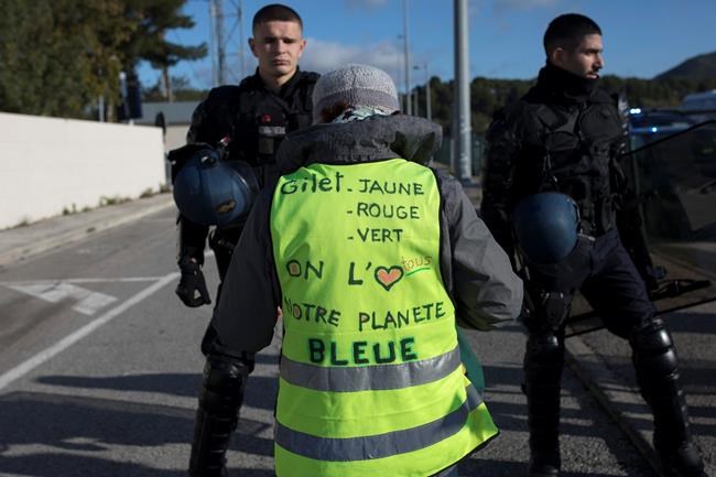 France’s yellow vests stage new protests for anniversary | iNFOnews.ca