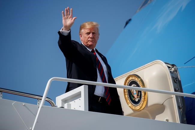 Trump, de Blasio: Both look in mirror and see a president | iNFOnews.ca