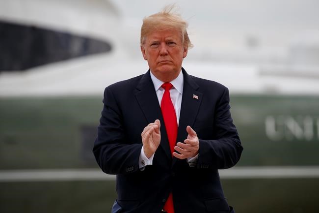 Trump suggests NFL players who kneel shouldn't be in US | iNFOnews.ca