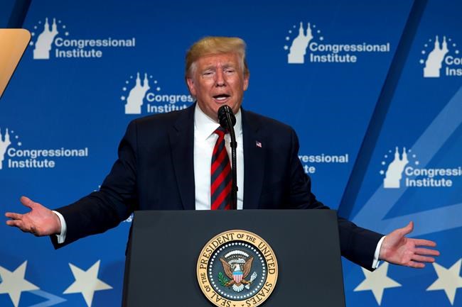 Trump mocks Democrats, vows new tax cut on Baltimore visit | iNFOnews.ca CP525474743