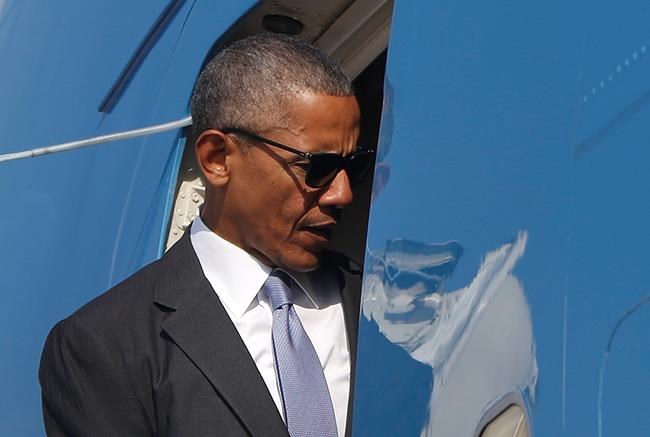 Defending Clinton, Obama draws contrast with FBI's Comey | iNFOnews.ca