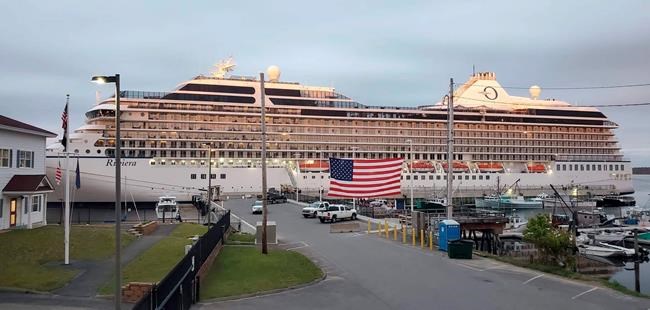 Tight bight, small city: Virus sidelines ship, creates buzz | iNFOnews.ca Tight bight, small city: Virus sidelines ship, creates buzz | iNFOnews.ca