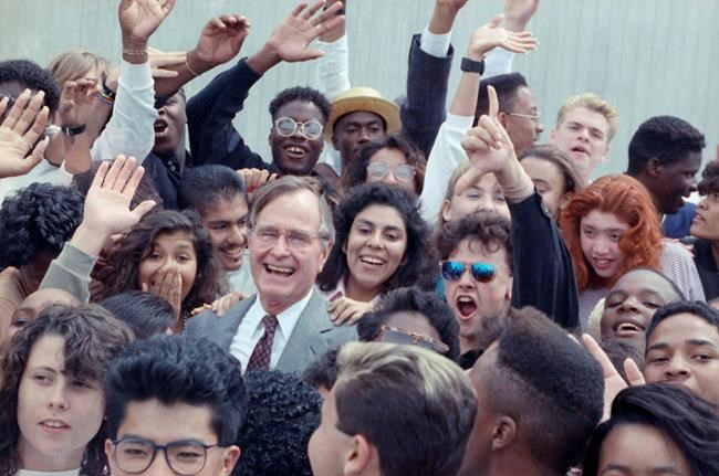 3 decades on, George H.W. Bush's Points of Light still shine | iNFOnews.ca 3 decades on, George H.W. Bush's Points of Light still shine | iNFOnews.ca