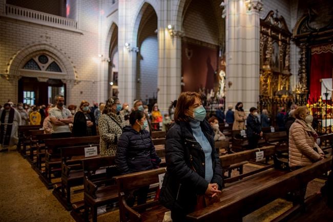 Spain pleads for caution, to 'buy vaccines time' amid uptick | iNFOnews.ca