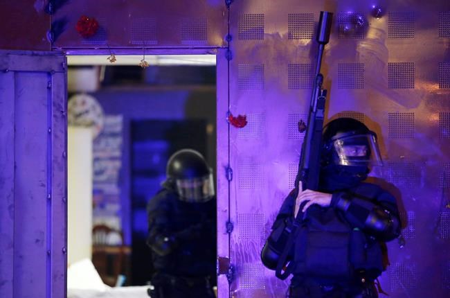 Pro-squatter protesters clash 2nd time with Barcelona police | iNFOnews.ca