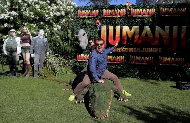 Stars of 'Jumanji' sequel pay tribute to Robin Williams | iNFOnews.ca