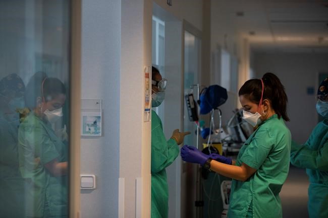 Battered by 1st wave, Madrid hospital staff stretched by 2nd | iNFOnews.ca