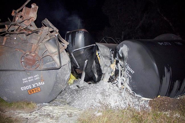 CSX: Faulty bearing caused Florida train derailment, spill | iNFOnews.ca