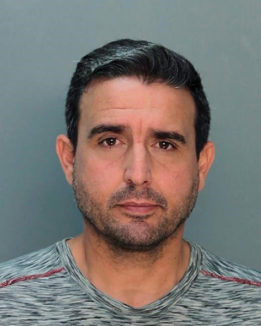Ex-aide to Miami mayor charged in underage sex case | iNFOnews.ca