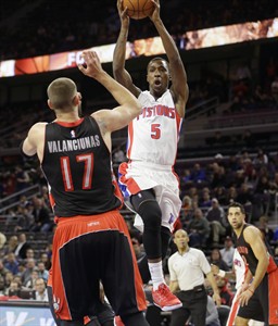 Valanciunas scores 17 as Raptors hand Pistons 12th straight home loss, 110-100 | iNFOnews.ca
