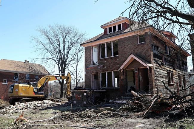 Home demolitions may create new problem: lead-tainted dust | iNFOnews.ca