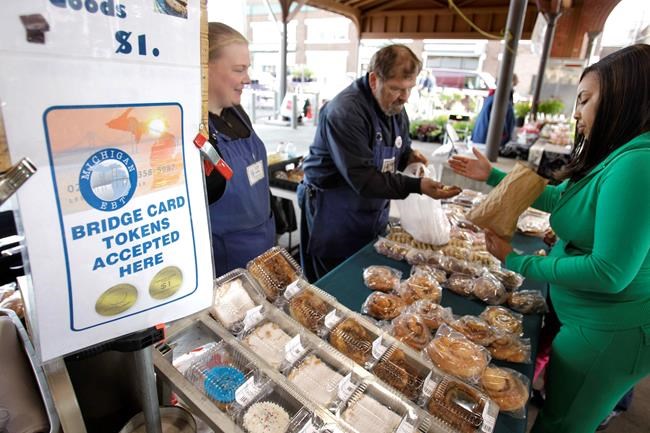 Farmers markets scaling down with eye on safety due to virus | iNFOnews.ca Farmers markets scaling down with eye on safety due to virus | iNFOnews.ca