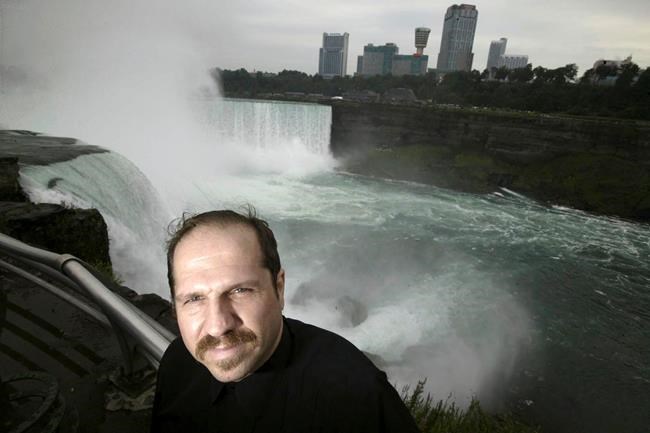 Man dies in Niagara Falls after surviving 2003 plunge | iNFOnews.ca Man dies in Niagara Falls after surviving 2003 plunge | iNFOnews.ca