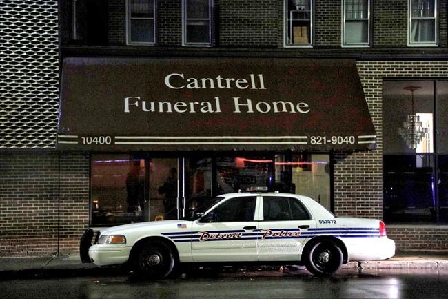 Cleaning crews find cremated remains in old funeral home | iNFOnews.ca