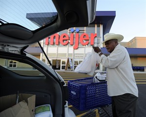 US consumer confidence dips in July but stays near 5-year high on stronger outlook for hiring | iNFOnews.ca CP24351066