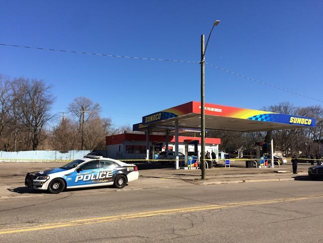 Man wanted in 4 Detroit slayings kills himself in Ohio | iNFOnews.ca CP206726535