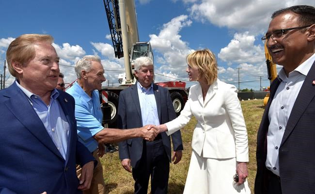 Groundbreaking ceremony held for new international bridge | iNFOnews.ca