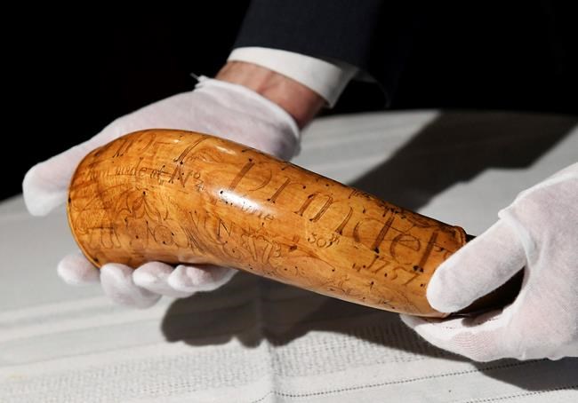 Powder horn stolen from Detroit-area museum in 1952 returned | iNFOnews.ca