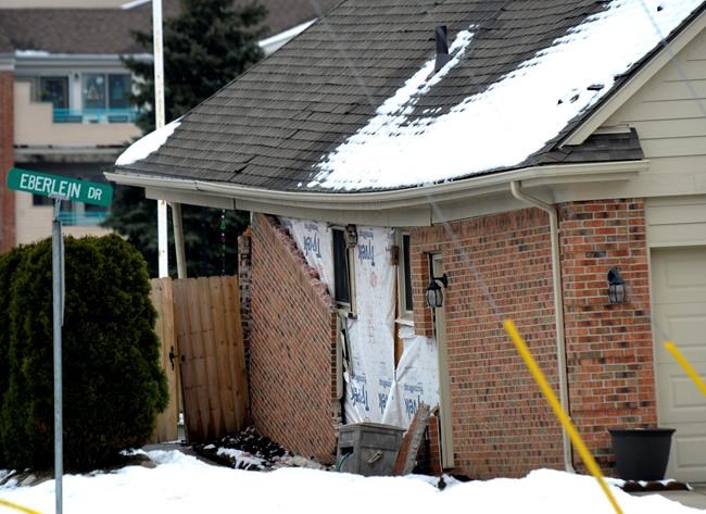 Most residents evacuated by sinkhole could return in a week | iNFOnews.ca Most residents evacuated by sinkhole could return in a week | iNFOnews.ca