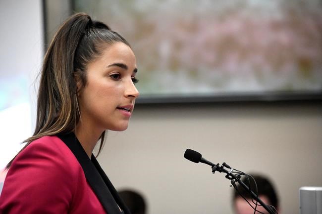 Raisman, other women to receive Arthur Ashe Courage Award | iNFOnews.ca CP957052774