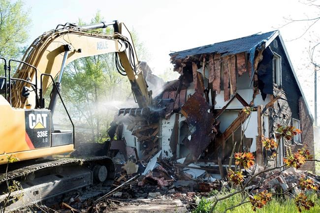 Study: Little asbestos found after Detroit house demolitions | iNFOnews.ca