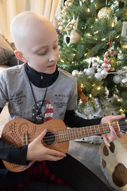 Girl fights leukemia with Christmas wishes from thousands | iNFOnews.ca