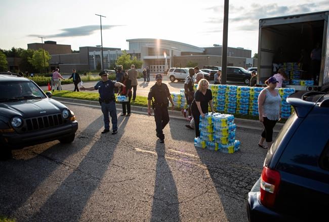 2 Michigan communities told to stop using contaminated water | iNFOnews.ca