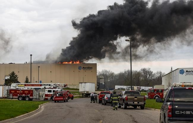 Large fire burns after explosion at Michigan plant; 2 hurt | iNFOnews.ca Large fire burns after explosion at Michigan plant; 2 hurt | iNFOnews.ca